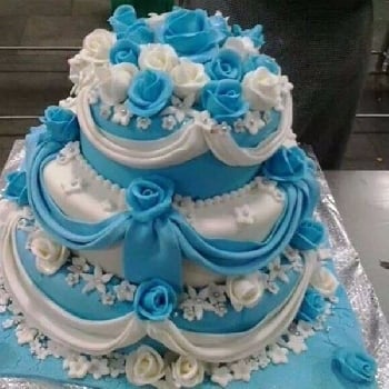Blue and White Cake Fondant Finish