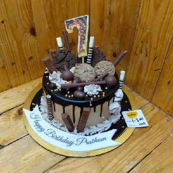 Chocolate Drip Cake 1