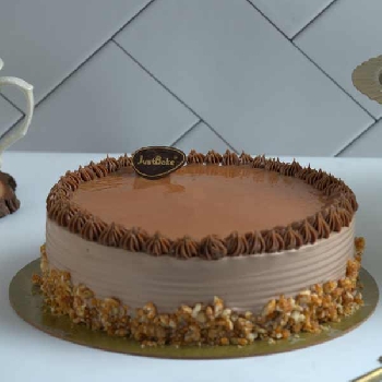 Crunchy Creamy Fudge