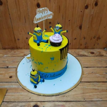 Minion Anniversary Cake