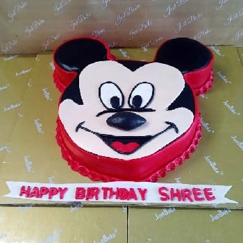 Mickey Mouse cake 02