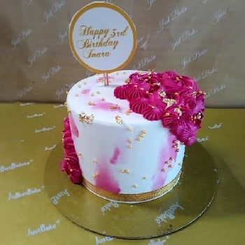 Pink Blossom Elegance Cake