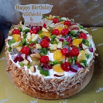 Mix fruit cake