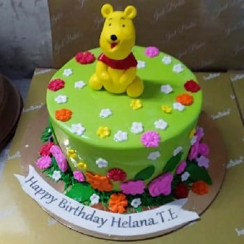 Winnie The Pooh Birthday Cake