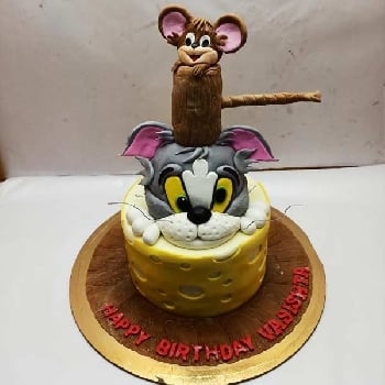 Tom and Jerry Theme Cake