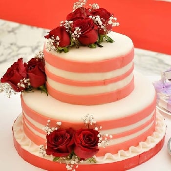 Romantic Rose Stripe Cake