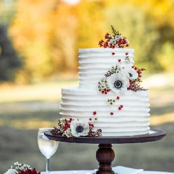 White and Red Floral Wedding Cake 